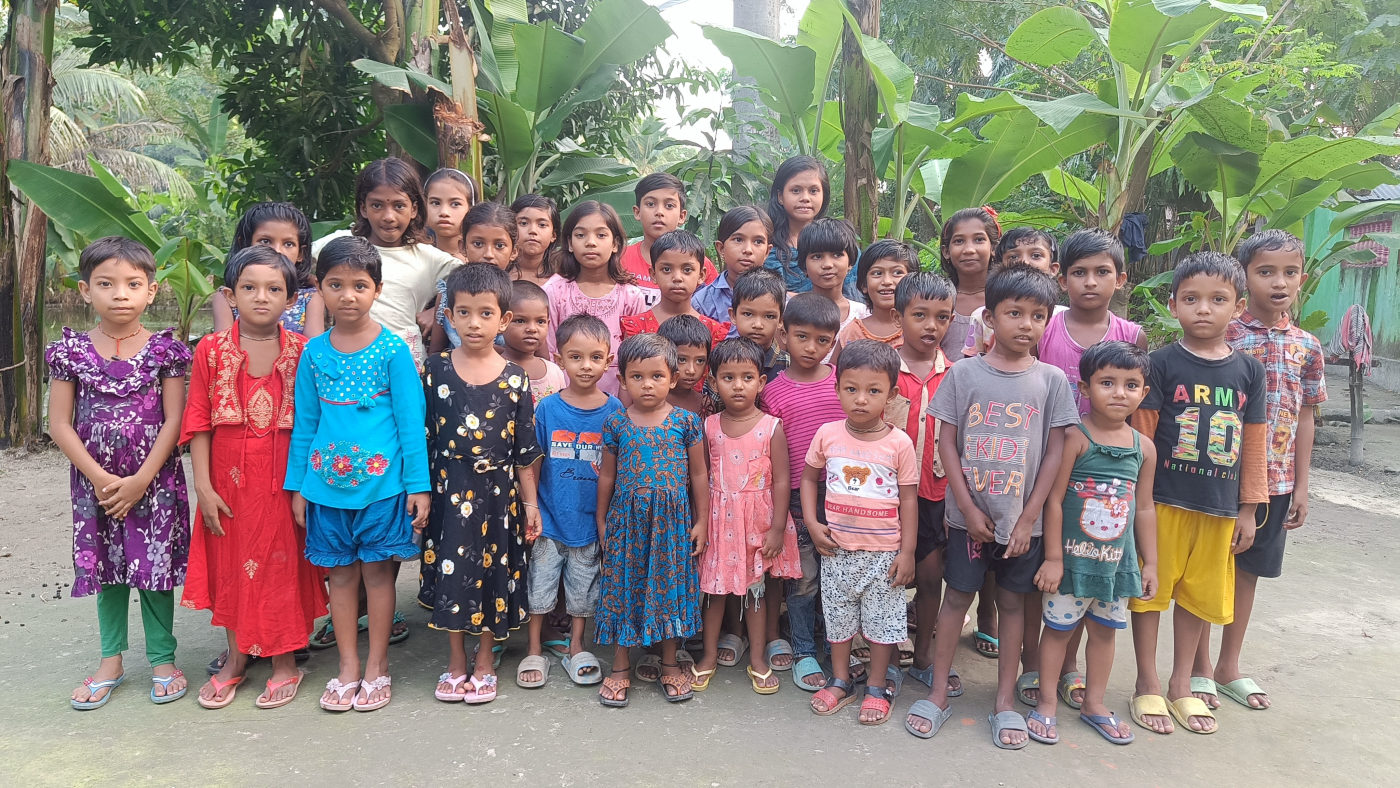 Children of Gonali standing together